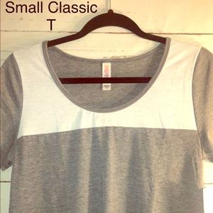 Lularoe Classic Tee Grey Small